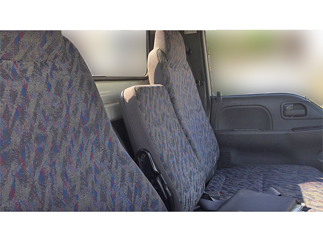 いすゞエルフ平ボディ小型（2t・3t）[写真16]