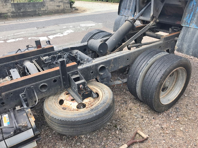 三菱ふそうキャンターダンプ小型（2t・3t）[写真16]