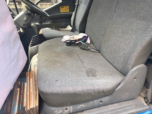 三菱ふそうキャンターダンプ小型（2t・3t）[写真23]