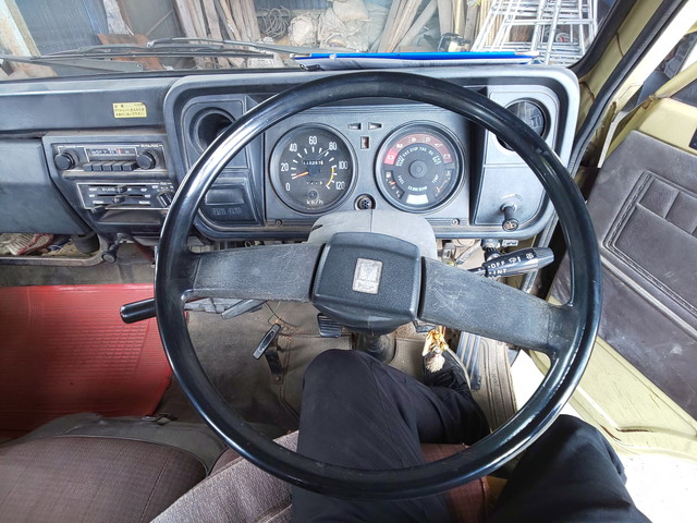 三菱ふそうキャンタークレーン付小型（2t・3t）[写真21]