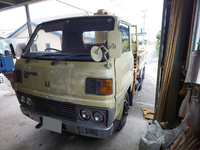 三菱ふそうキャンタークレーン付小型（2t・3t）[写真02]