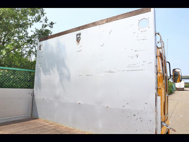 いすゞフォワードアルミブロック中型（4t）[写真14]