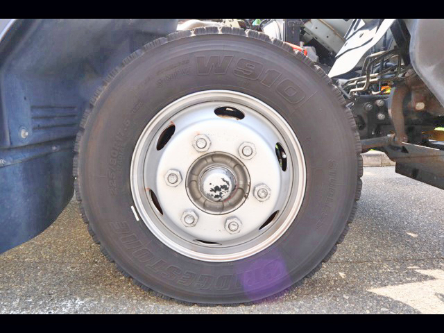 いすゞフォワードアルミブロック中型（4t）[写真22]