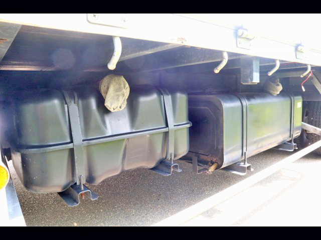 いすゞフォワードアルミブロック中型（4t）[写真24]