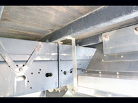 いすゞフォワードアルミブロック中型（4t）[写真26]