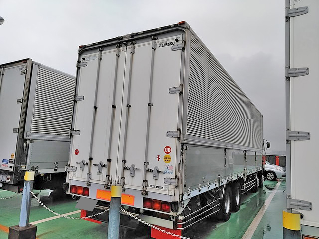 UDトラックスビッグサムアルミウイング大型（10t）[写真02]