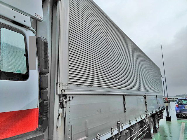 UDトラックスビッグサムアルミウイング大型（10t）[写真06]