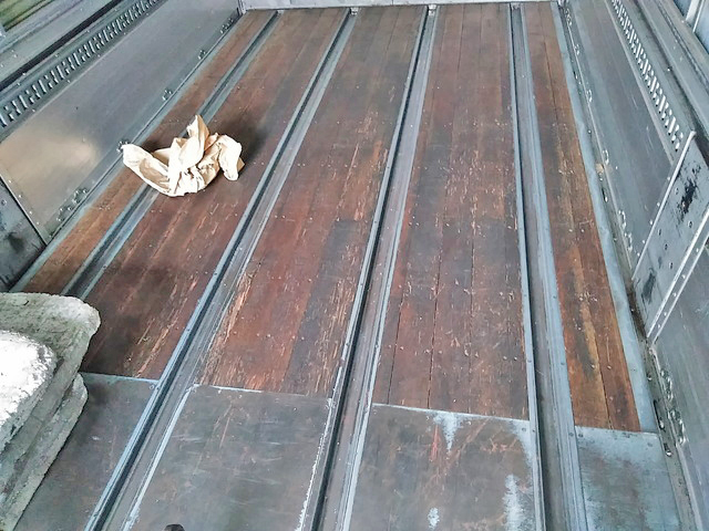 三菱ふそうファイターアルミウイング増トン（6t・8t）[写真12]