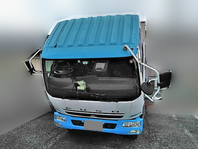 三菱ふそうファイターアルミウイング増トン（6t・8t）[写真06]