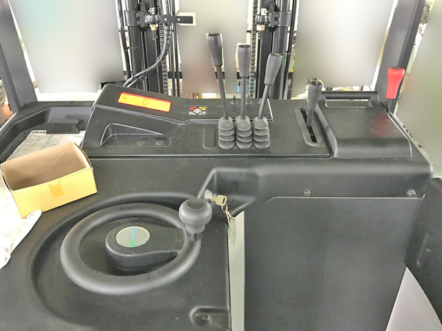 その他のメーカーフォークリフト[写真10]