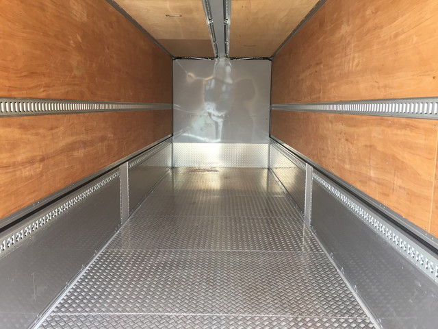 日野プロフィアアルミウイング大型（10t）[写真10]