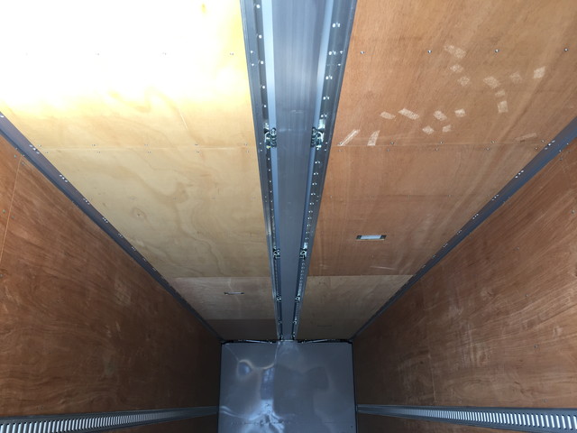 日野プロフィアアルミウイング大型（10t）[写真13]