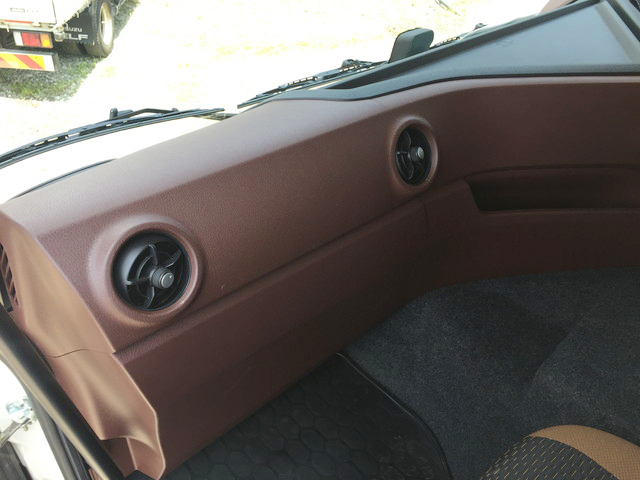 日野プロフィアアルミウイング大型（10t）[写真32]