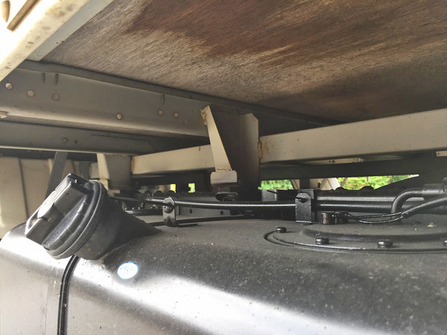 日産アトラス平ボディ小型（2t・3t）[写真10]