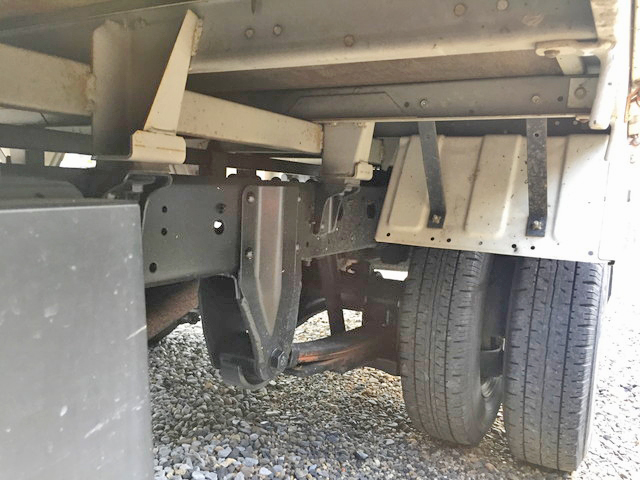 日産アトラス平ボディ小型（2t・3t）[写真12]