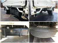 トヨタトヨエース平ボディ小型（2t・3t）[写真14]