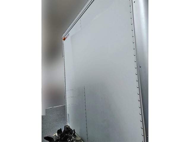 三菱ふそうキャンターパネルバン小型（2t・3t）[写真18]