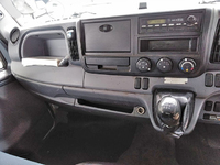 三菱ふそうキャンターパネルバン小型（2t・3t）[写真35]