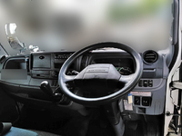 三菱ふそうキャンターパネルバン小型（2t・3t）[写真36]