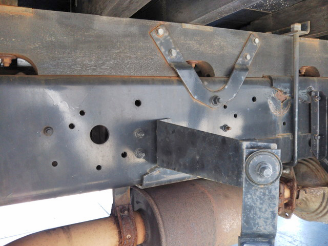 いすゞフォワードユニック3段中型（4t）[写真25]