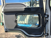 いすゞフォワードユニック3段中型（4t）[写真29]