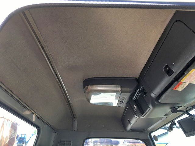 いすゞフォワードユニック3段中型（4t）[写真35]