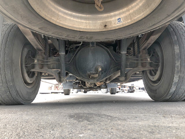 日野レンジャー平ボディ中型（4t）[写真23]