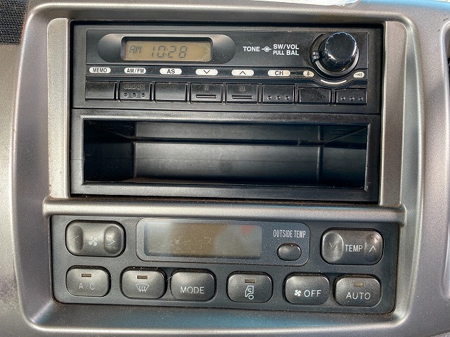 日野レンジャー平ボディ中型（4t）[写真35]