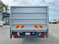 日野レンジャー平ボディ中型（4t）[写真08]