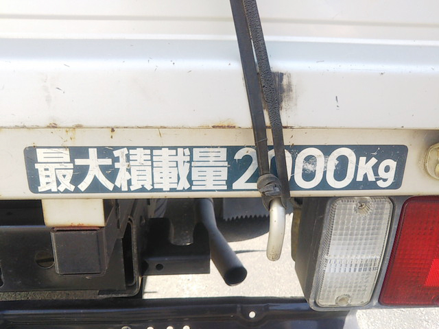 三菱ふそうキャンター幌ウイング小型（2t・3t）[写真11]