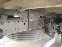 三菱ふそうキャンター幌ウイング小型（2t・3t）[写真13]