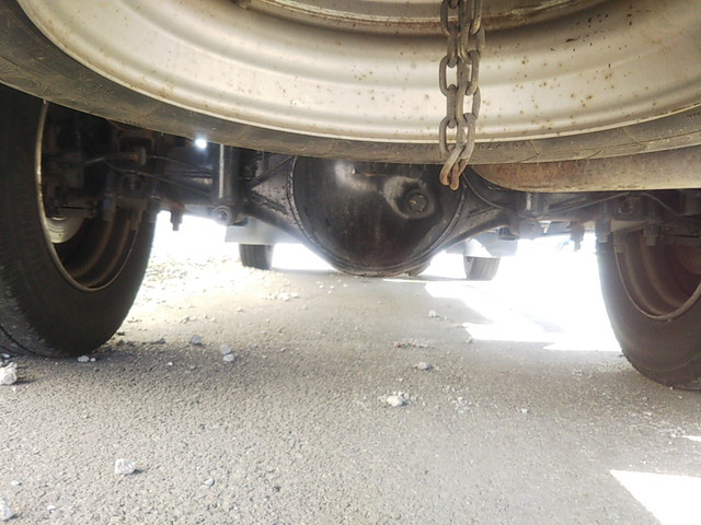 三菱ふそうキャンター幌ウイング小型（2t・3t）[写真16]