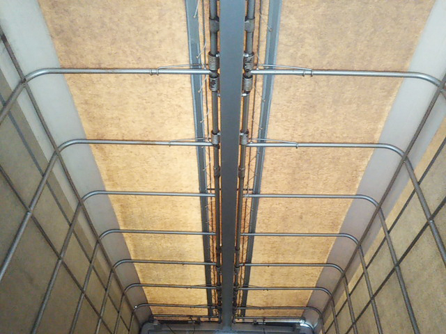 三菱ふそうキャンター幌ウイング小型（2t・3t）[写真09]