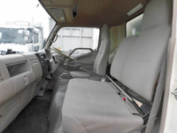 日野デュトロアルミバン小型（2t・3t）[写真18]