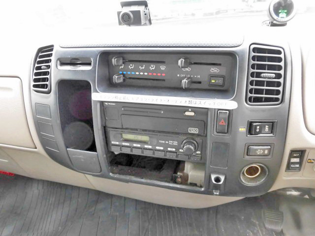 日野デュトロアルミバン小型（2t・3t）[写真22]