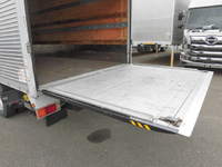 日野デュトロアルミバン小型（2t・3t）[写真09]