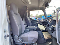 いすゞフォワードアルミウイング中型（4t）[写真30]