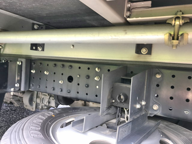 三菱ふそうキャンター冷凍車（冷蔵車）小型（2t・3t）[写真22]