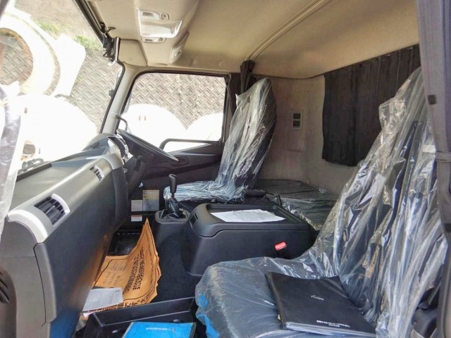 三菱ふそうファイター家畜運搬車増トン（6t・8t）[写真27]