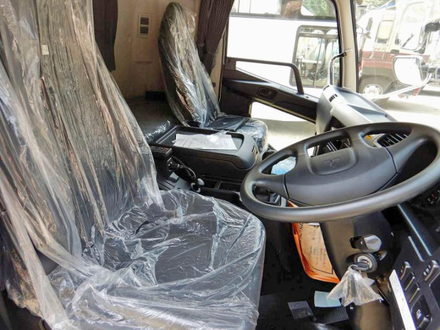 三菱ふそうファイター家畜運搬車増トン（6t・8t）[写真28]