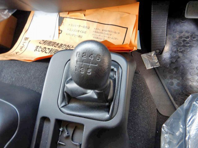 三菱ふそうファイター家畜運搬車増トン（6t・8t）[写真30]