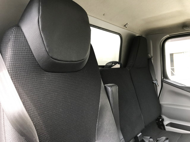 三菱ふそうキャンター冷凍車（冷蔵車）小型（2t・3t）[写真30]