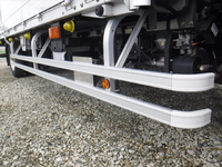 日野レンジャー冷蔵冷凍ウイング中型（4t）[写真19]