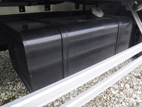 日野レンジャー冷蔵冷凍ウイング中型（4t）[写真21]