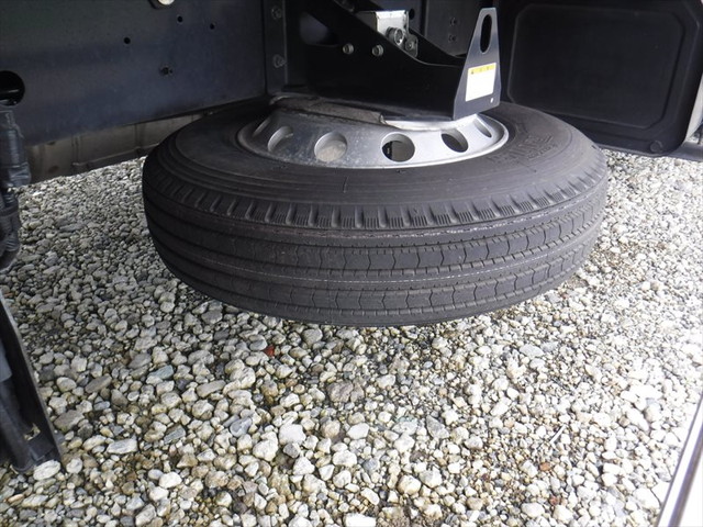 日野レンジャー冷蔵冷凍ウイング中型（4t）[写真22]