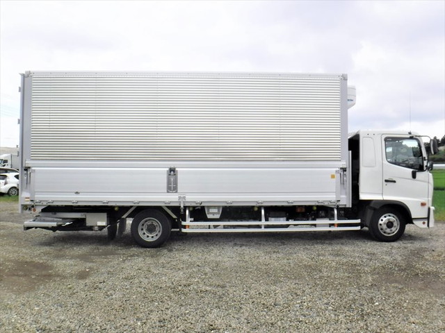 日野レンジャー冷蔵冷凍ウイング中型（4t）[写真04]