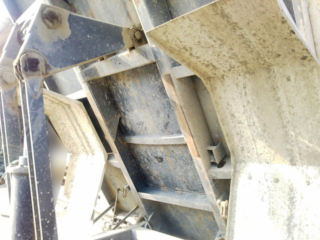 日野レンジャーダンプ中型（4t）[写真13]