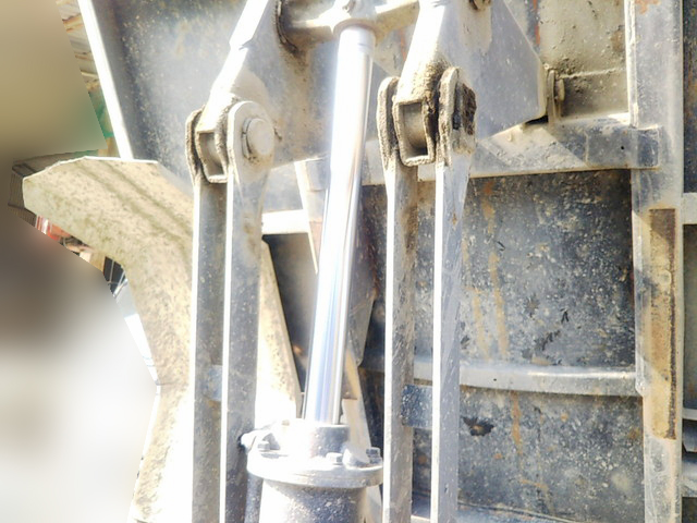 日野レンジャーダンプ中型（4t）[写真15]