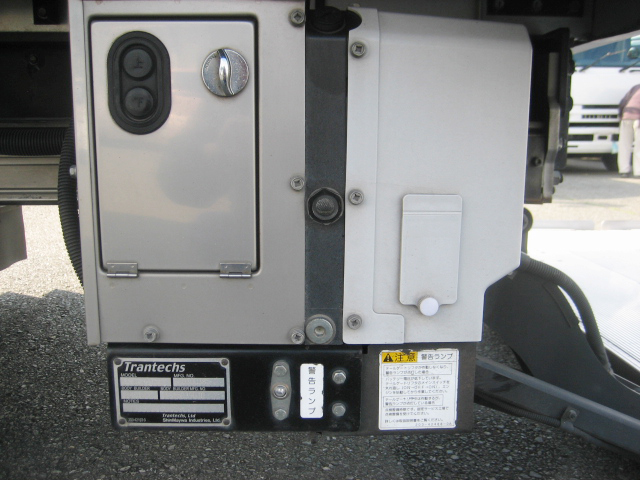 日野レンジャーアルミウイング中型（4t）[写真14]