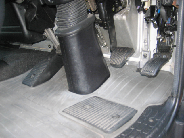 日野レンジャーアルミウイング中型（4t）[写真24]